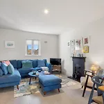 بيت للعطل Rosamund Townhouse