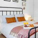 Rosamund Townhouse بيت للعطل *