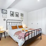 بيت للعطل Rosamund Townhouse