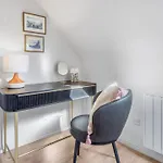 Rosamund Townhouse بيت للعطل *