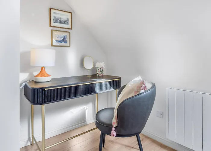 Rosamund Townhouse بيت للعطل *
