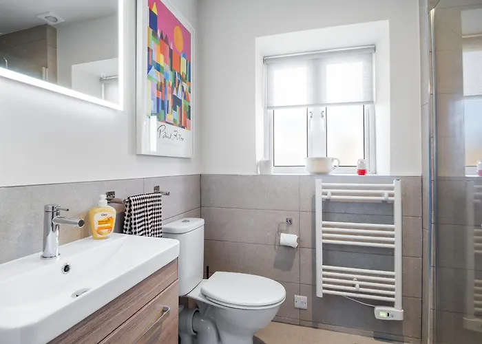 بيت للعطل Rosamund Townhouse كليفدين